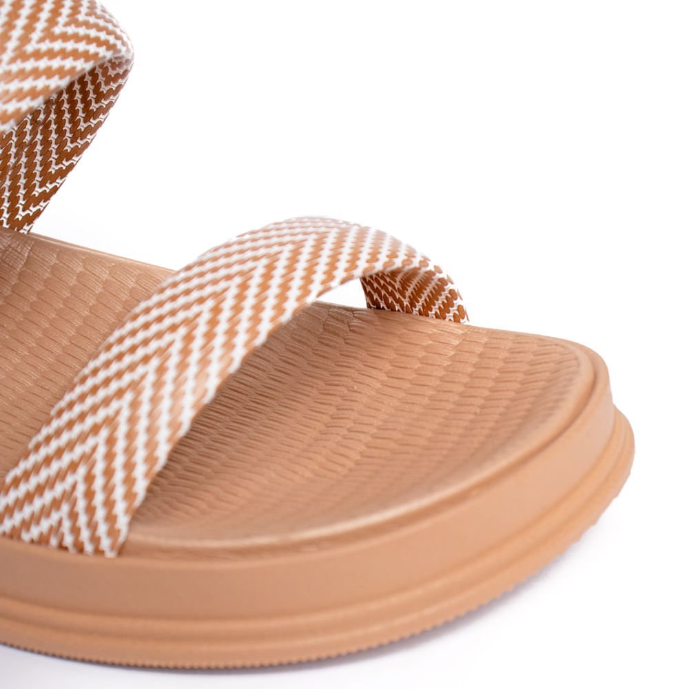 Chinelo Feminino Moleca Flatform Texturizado Bege/Branco Bege/Branco 4