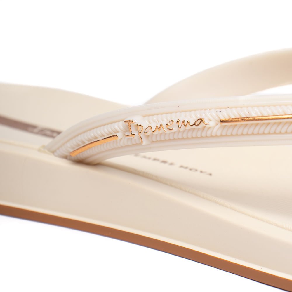 Chinelo Feminino Ipanema Glow Metalizado Bege/Dourado Bege 5