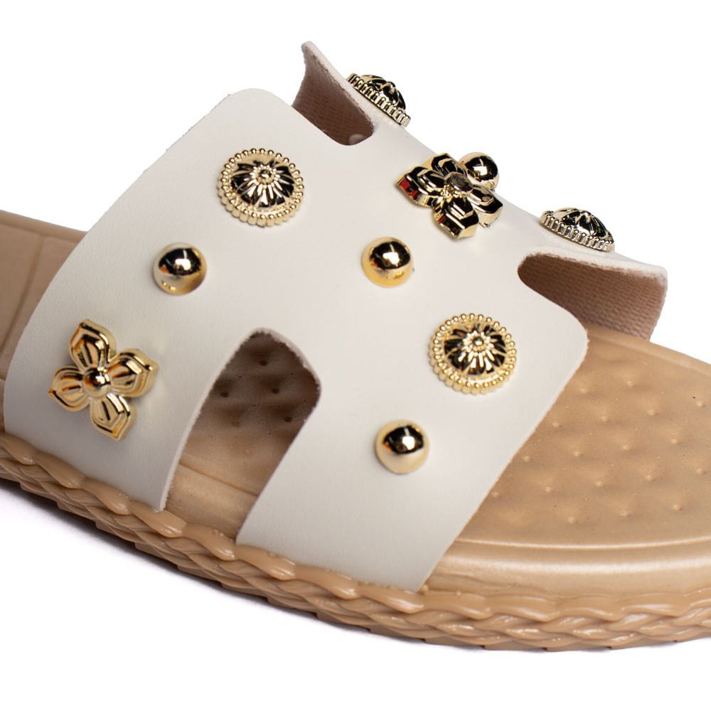 Rasteira Feminina Moleca com Recortes e Aplicações Off White Off White 4