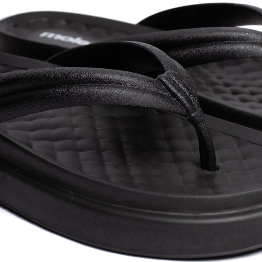Chinelo Feminino Moleca Tira De Dedo Flatform Preto Preto 4