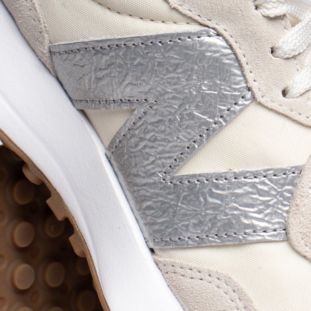 Tênis Feminino New Balance 327 Logo Ampliado Bege/Cinza Bege 6