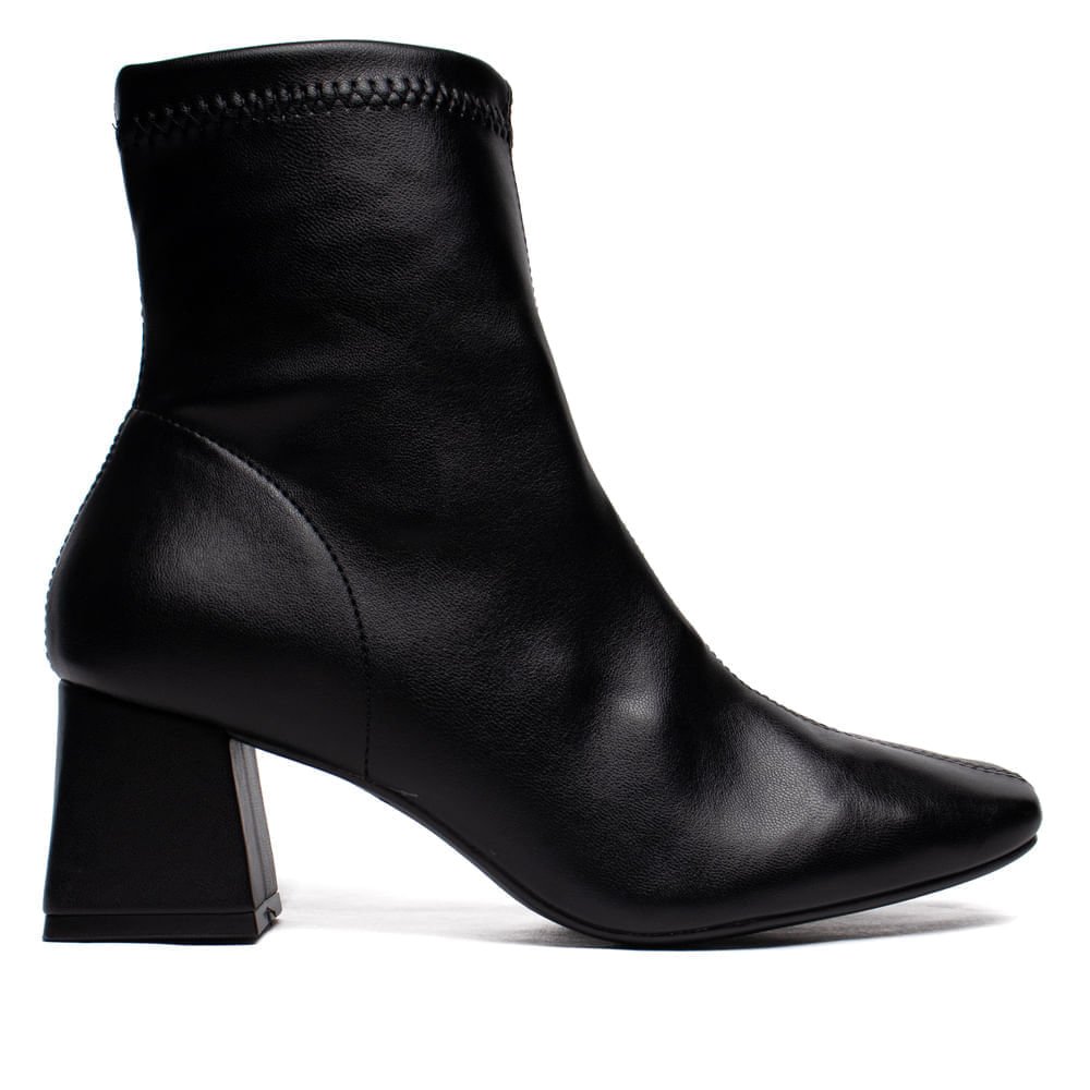 Bota Feminina Bebecê Napa Strech Slim Preto