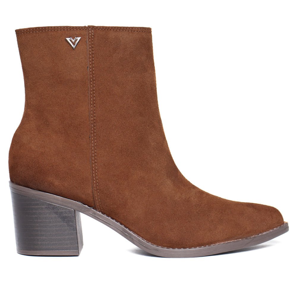 Bota Feminina Via Marte Camurça Cano Curto Com Pin Marrom