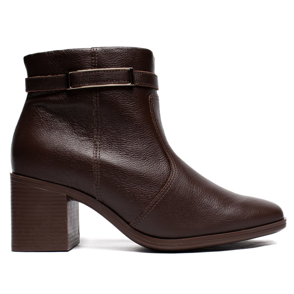 Bota Feminina Bebecê Couro Com Enfeite Minimalista Marrom