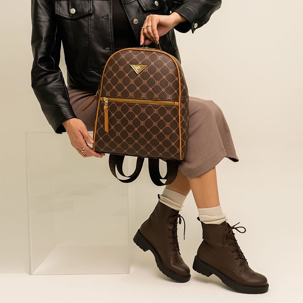 Mochila Feminina Rafitthy Monograma Casual Marrom Marrom 5