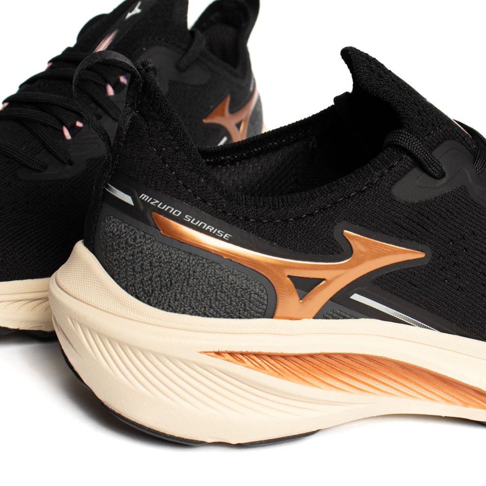 Tênis Feminino Mizuno Sunrise Mesh Preto/Dourado Preto 6