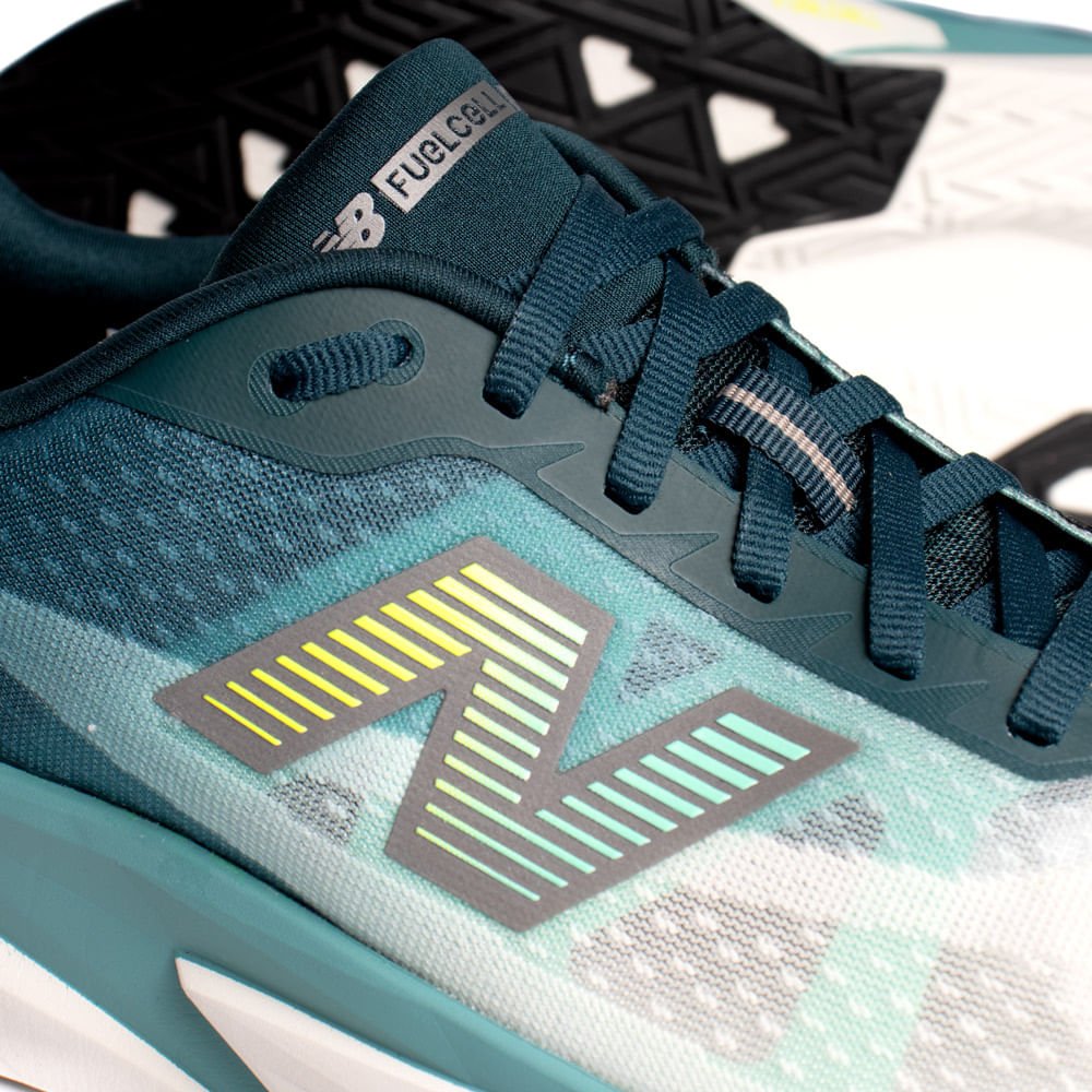 Tênis Masculino New Balance FuelCell Rebel V5 Verde/Branco Verde/branco 6