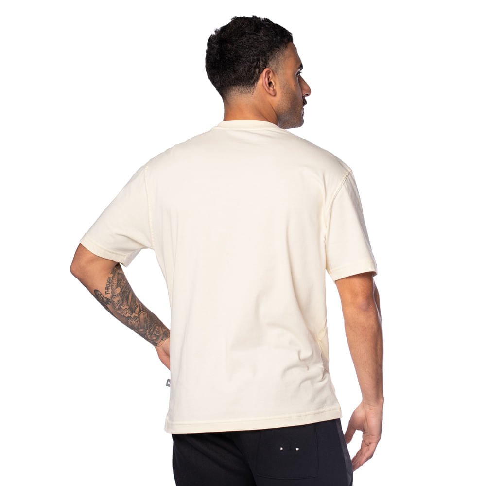 Camiseta Masculina New Balance Reimagined Logo Creme/Vinho Bege 3
