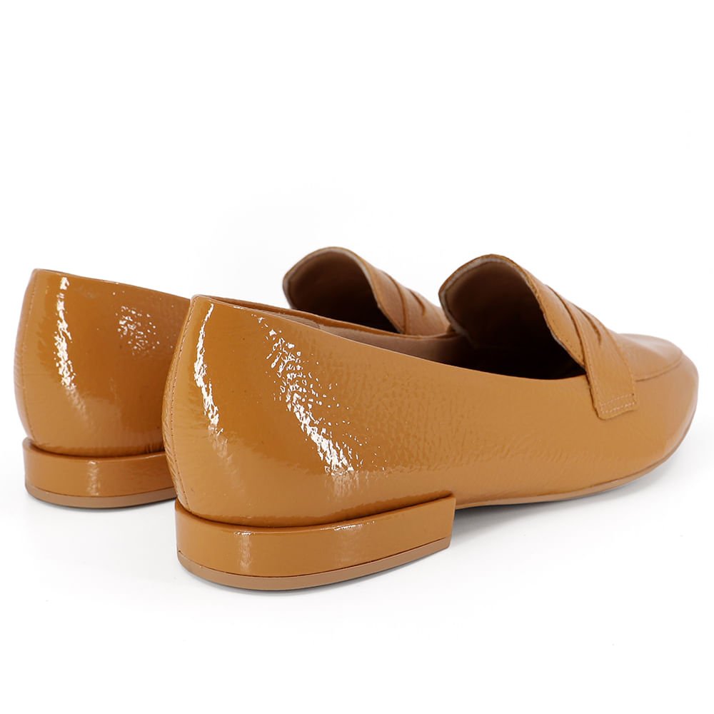 Loafer Marrom Básico Verniz Marrom 3