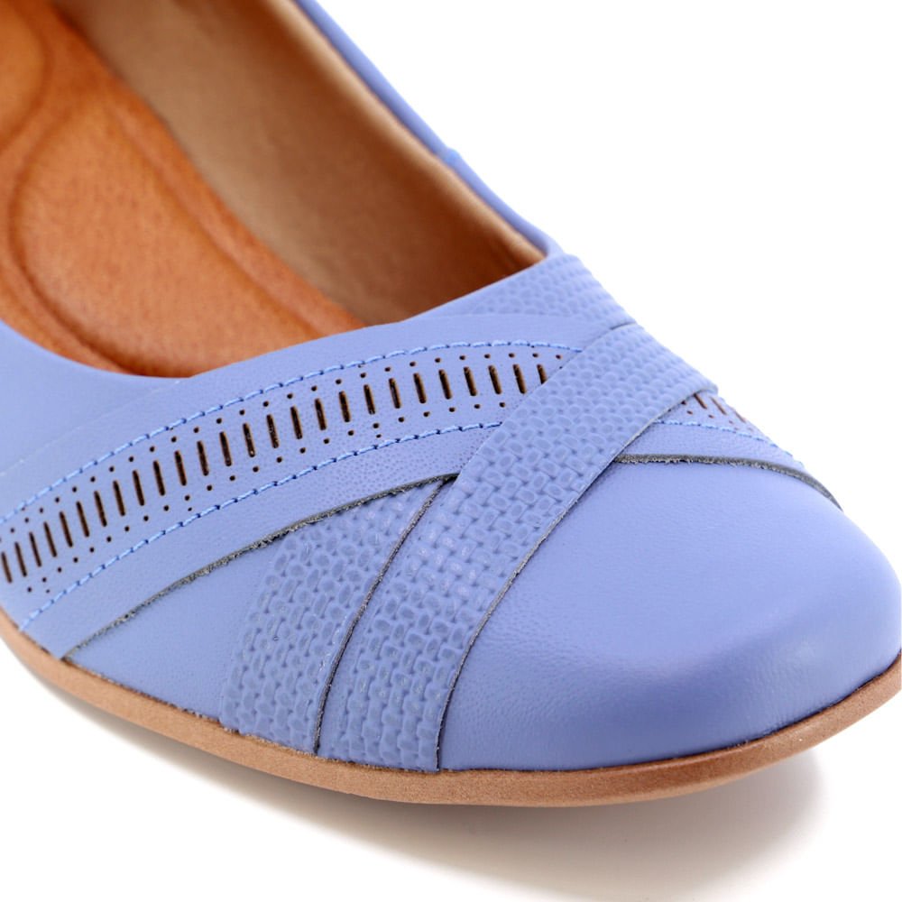 Scarpin Azul Retrô Salto Bloco Couro Tiras Detalhe Laser Azul 4