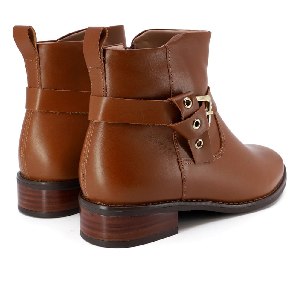 Bota Cano Baixo Marrom Couro Detalhe Fivela Marrom 3