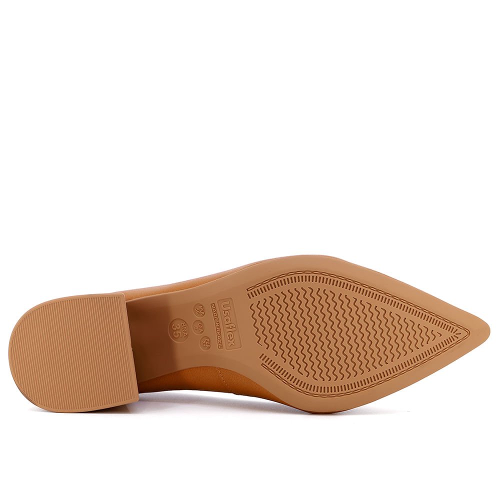 Scarpin Marrom Bico Fino Couro Básico Marrom 5