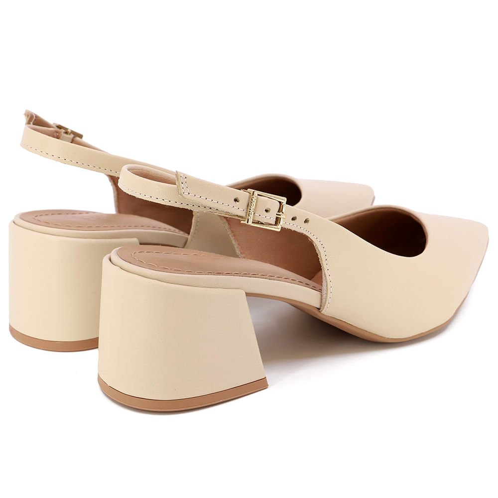 Slingback Bege Bico Fino Couro Detalhe Fivela Bege 3