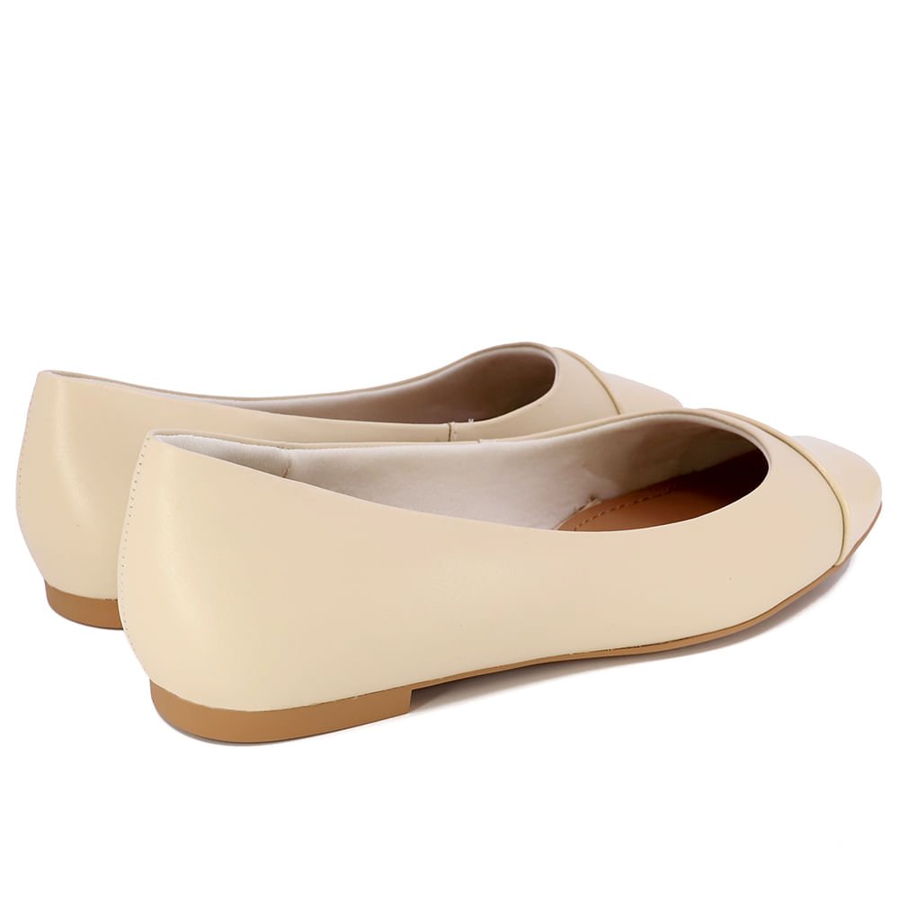 Sapatilha Bege Couro Detalhe Verniz Bege 3