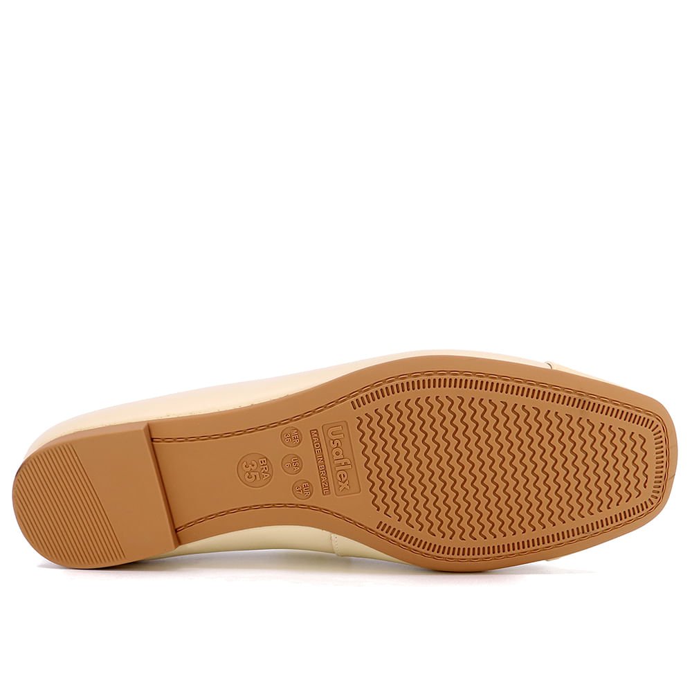 Sapatilha Bege Couro Detalhe Verniz Bege 5