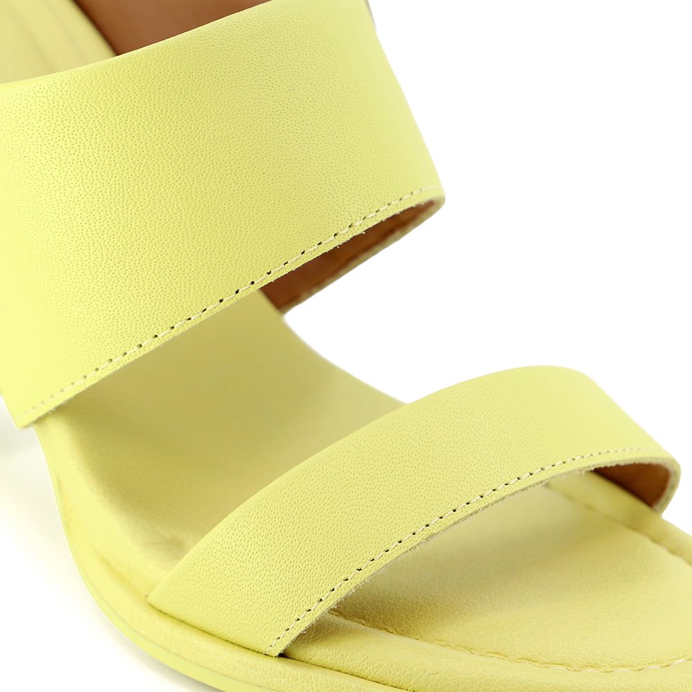 Tamanco Usaflex Salto Bloco Couro Amarelo 4