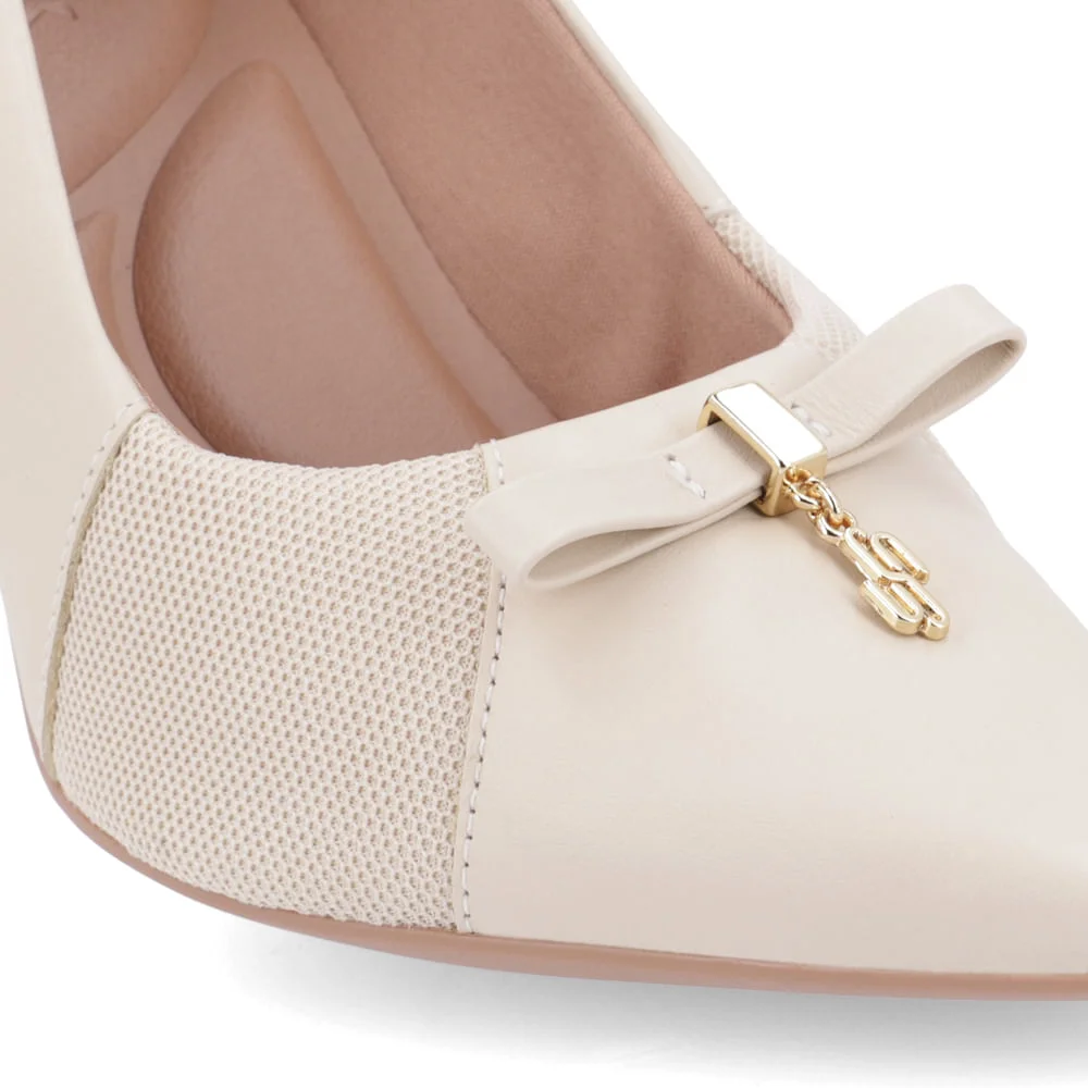 Scarpin Couro Bege Salto Bloco Pingente Bege 4