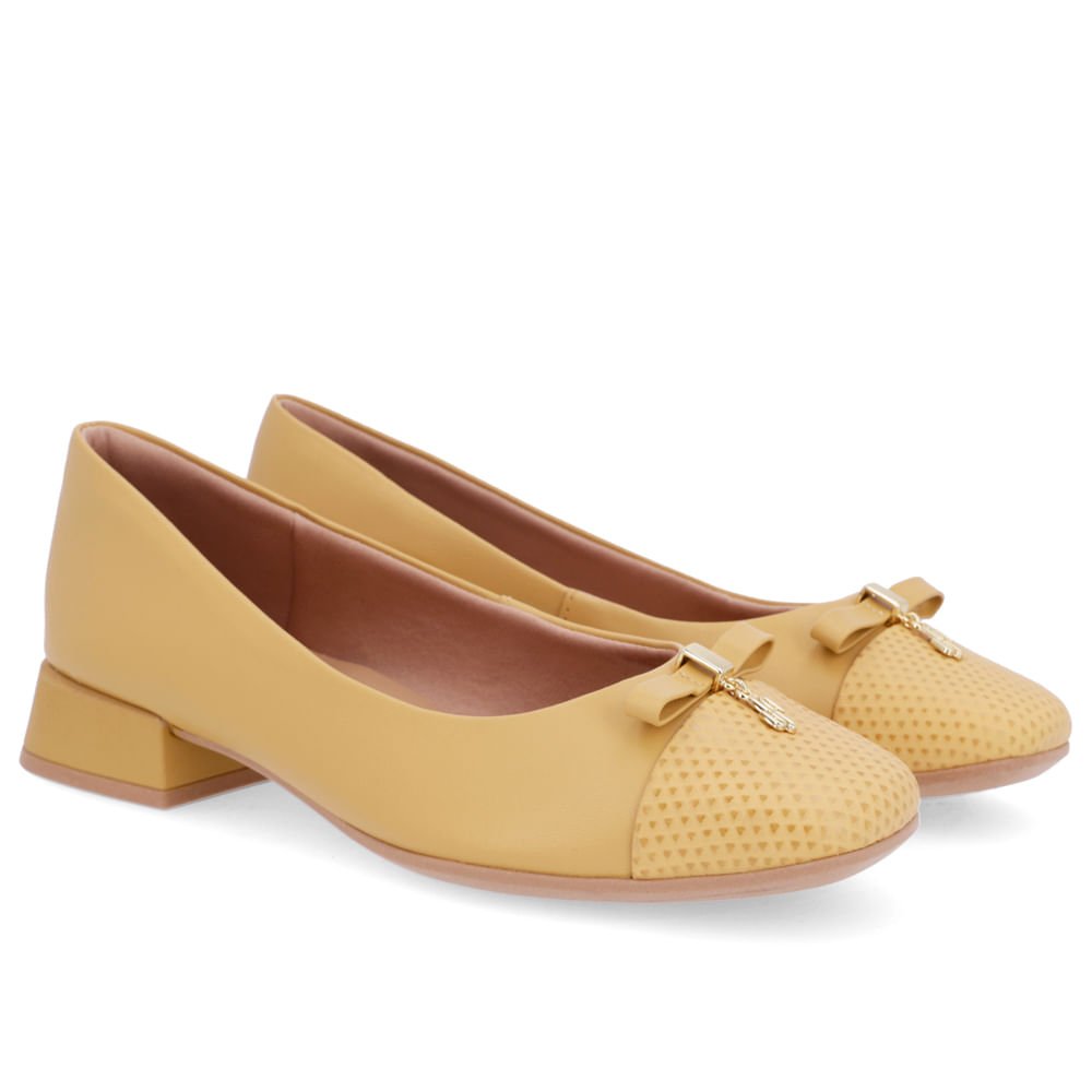 Scarpin Couro Amarelo Salto Bloco Bico Escama Amarelo 2