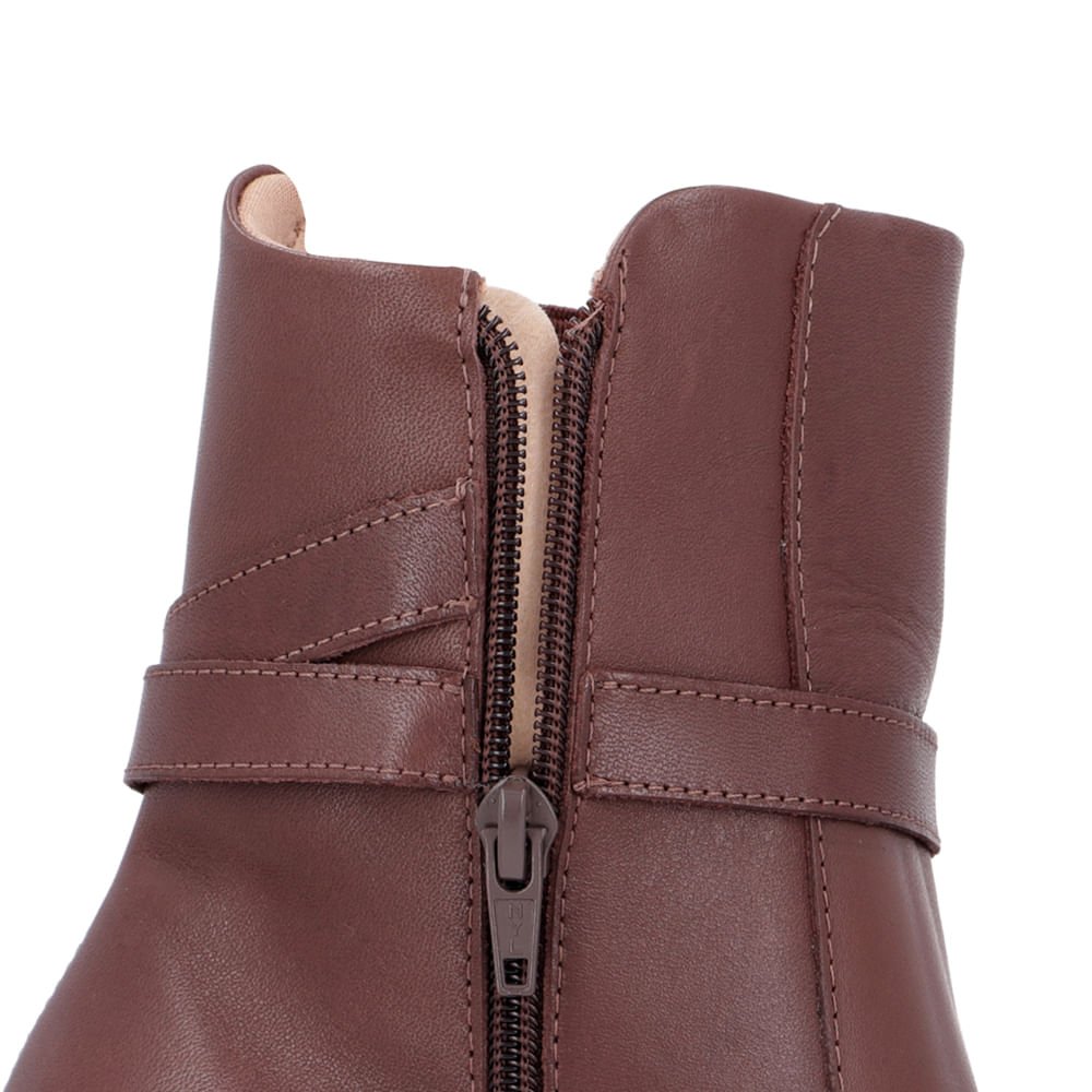 Bota Salto Bloco Marrom Chocolate Couro Tira Enfeite Marrom 4