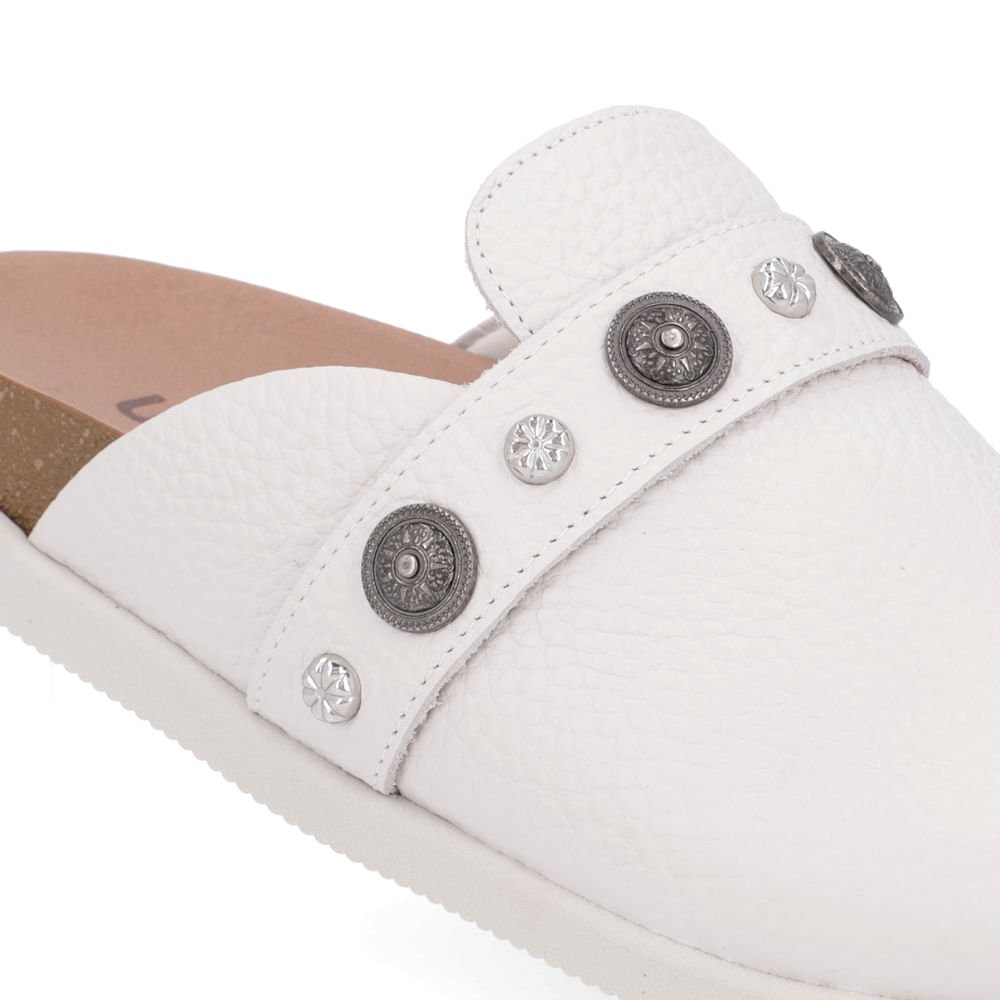 Mule Off White Bico Redondo Enfeites Branco 4