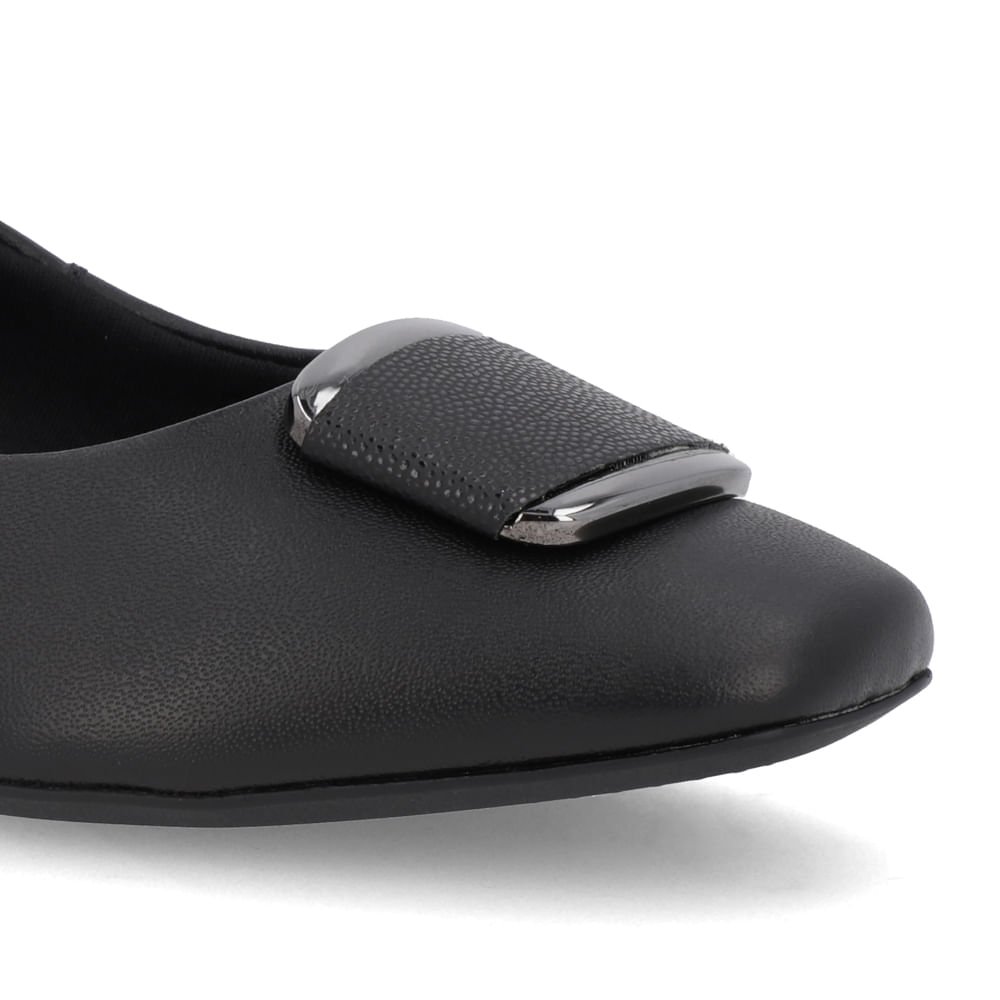 Scarpin Couro Preto Salto Bloco Enfeite Preto 4