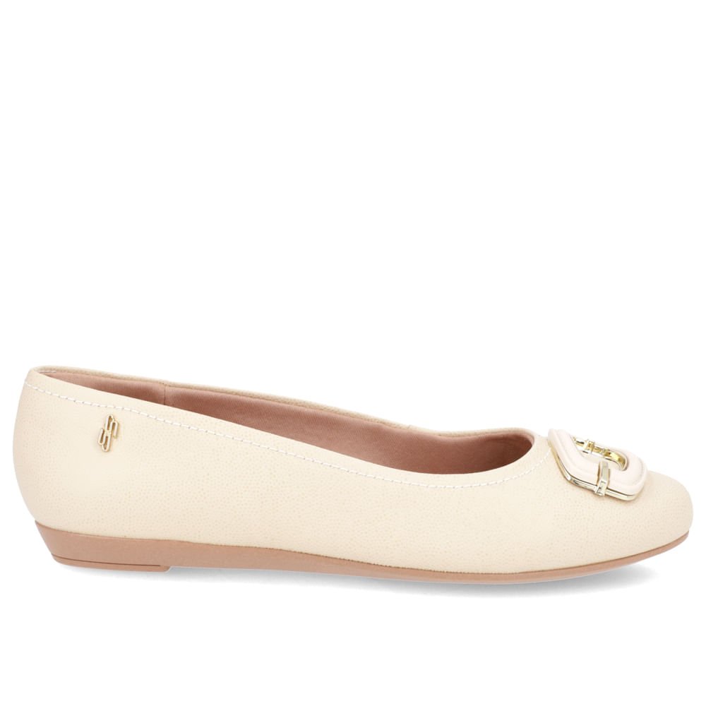 Sapatilha Bege Couro Enfeite Couro