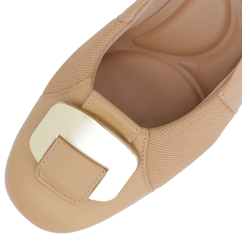 Scarpin Couro Marrom Salto Bloco Médio Enfeite Bege 4