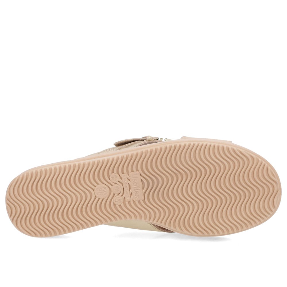 Tamanco Plataforma Couro Dourado Enfeite Fivela Dourado 5