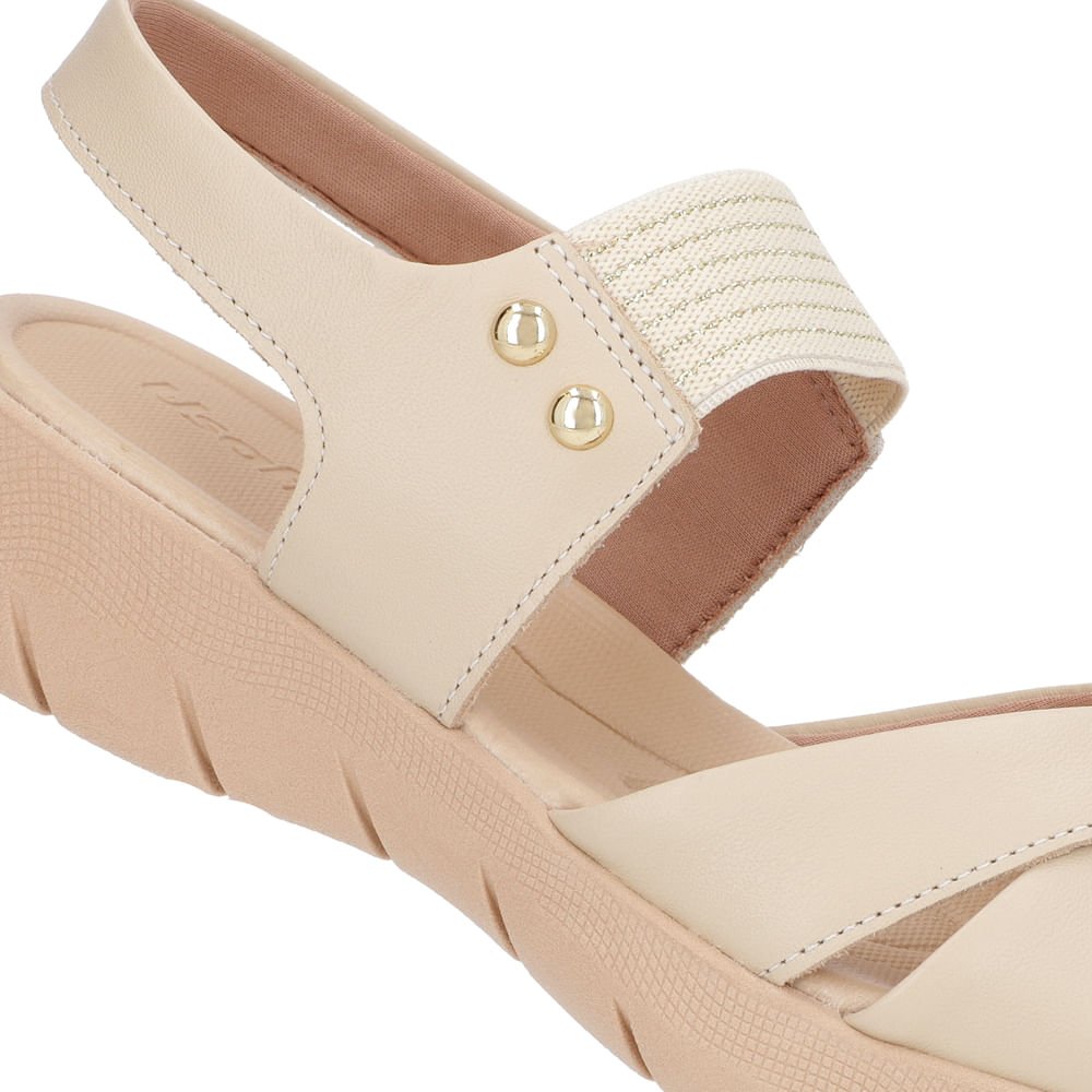 Sandália Plataforma Couro Bege Detalhe Metalizado Bege 4