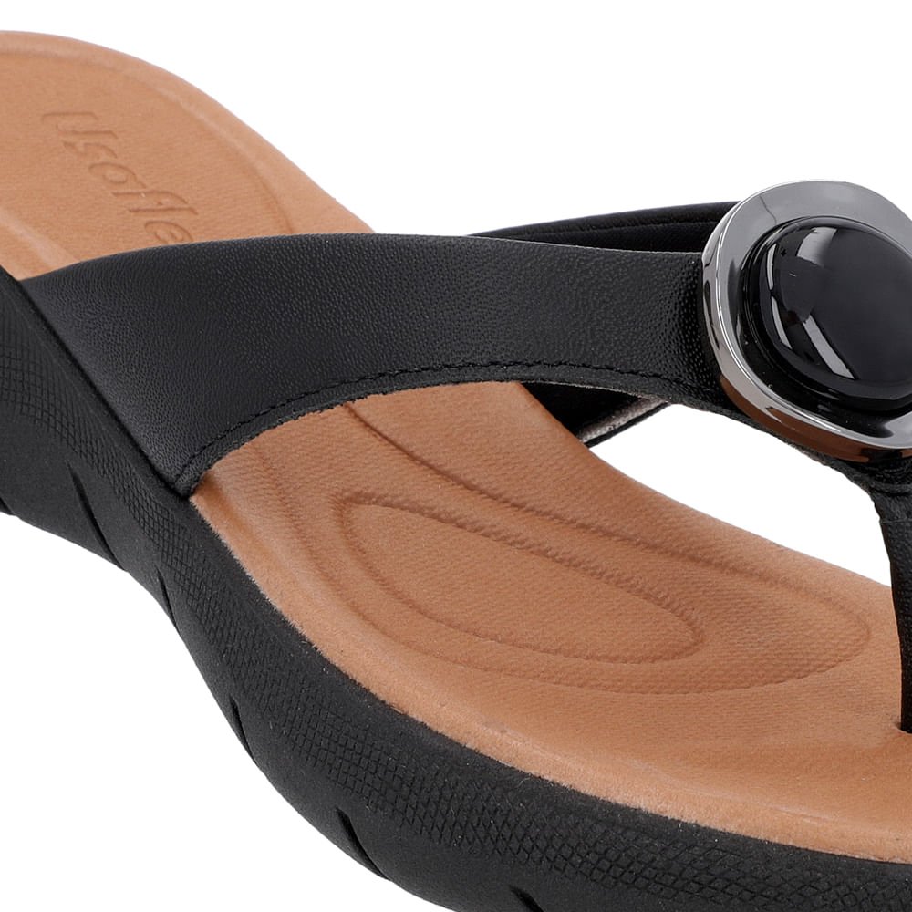 Chinelo Plataforma Couro Preto Detalhe Enfeite Preto 4