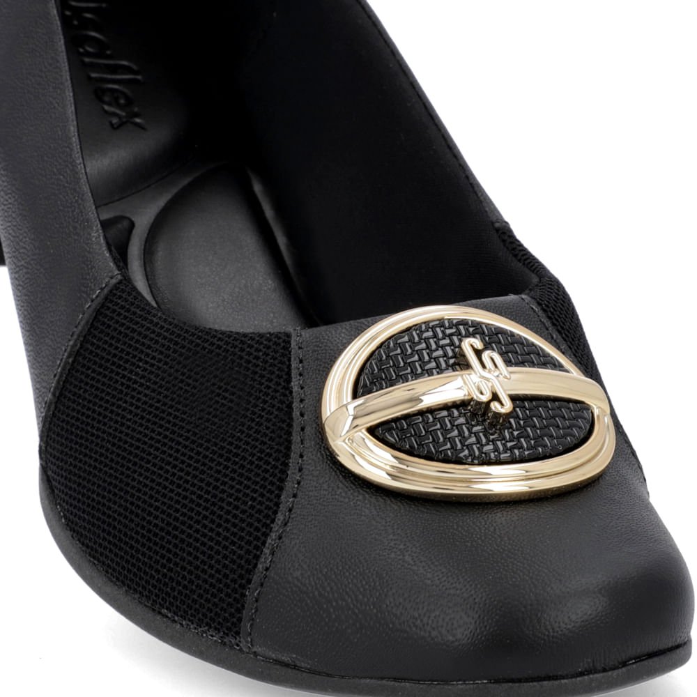 Scarpin Preto Couro Detalhe Tecido Enfeite Preto 4