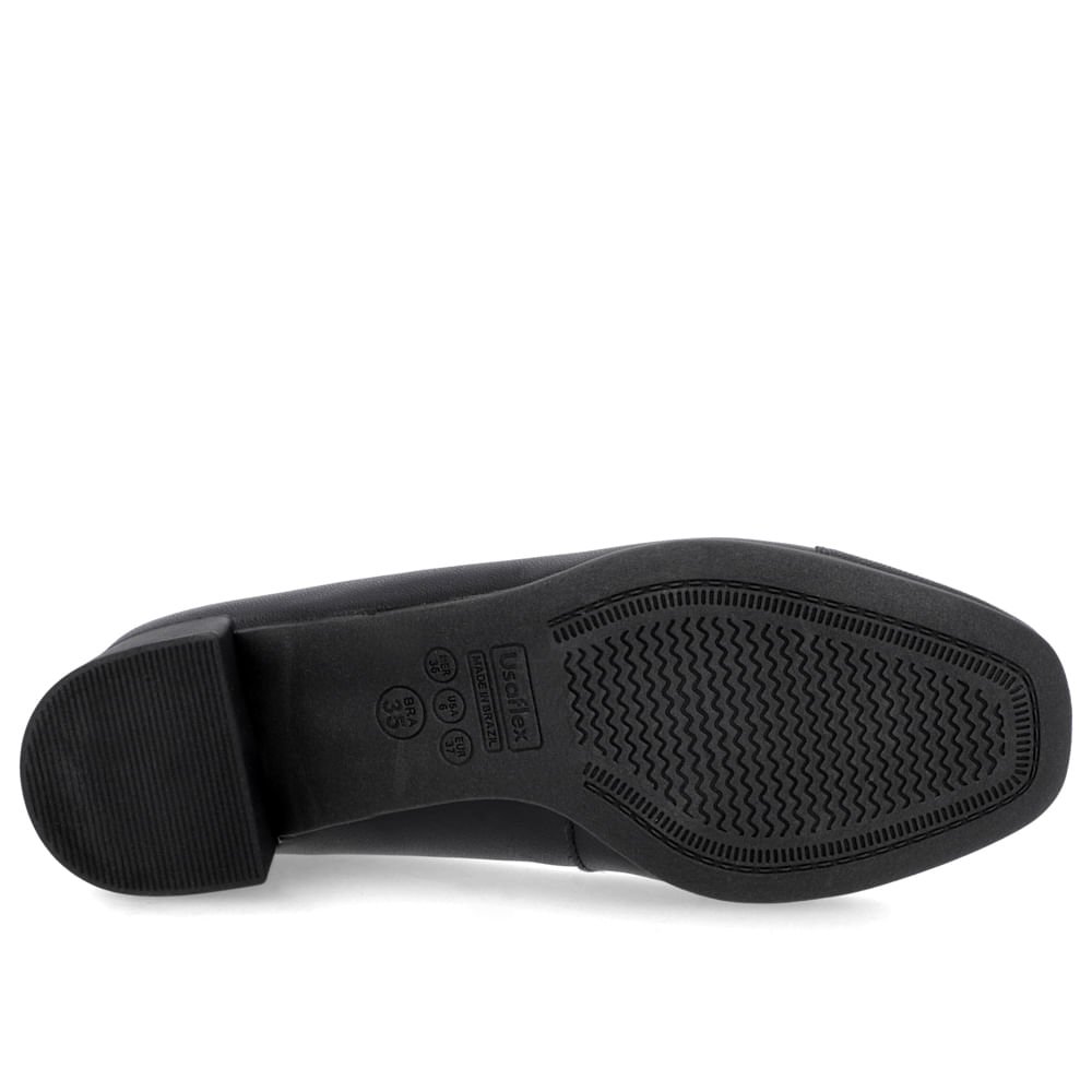 Scarpin Preto Couro Bico Quadrado Enfeite Preto 5