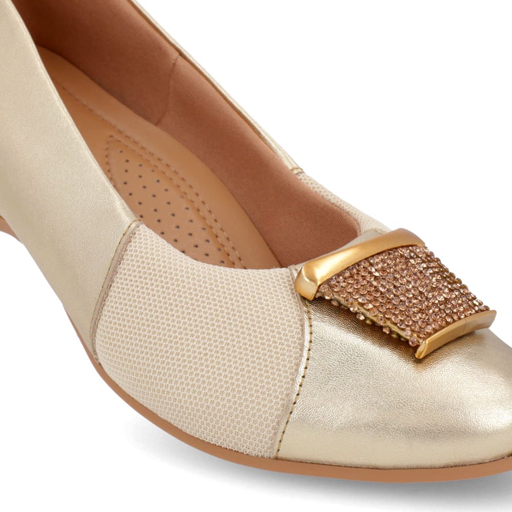 Sapatilha Dourada Couro Verniz Enfeite Brilho Dourado 4