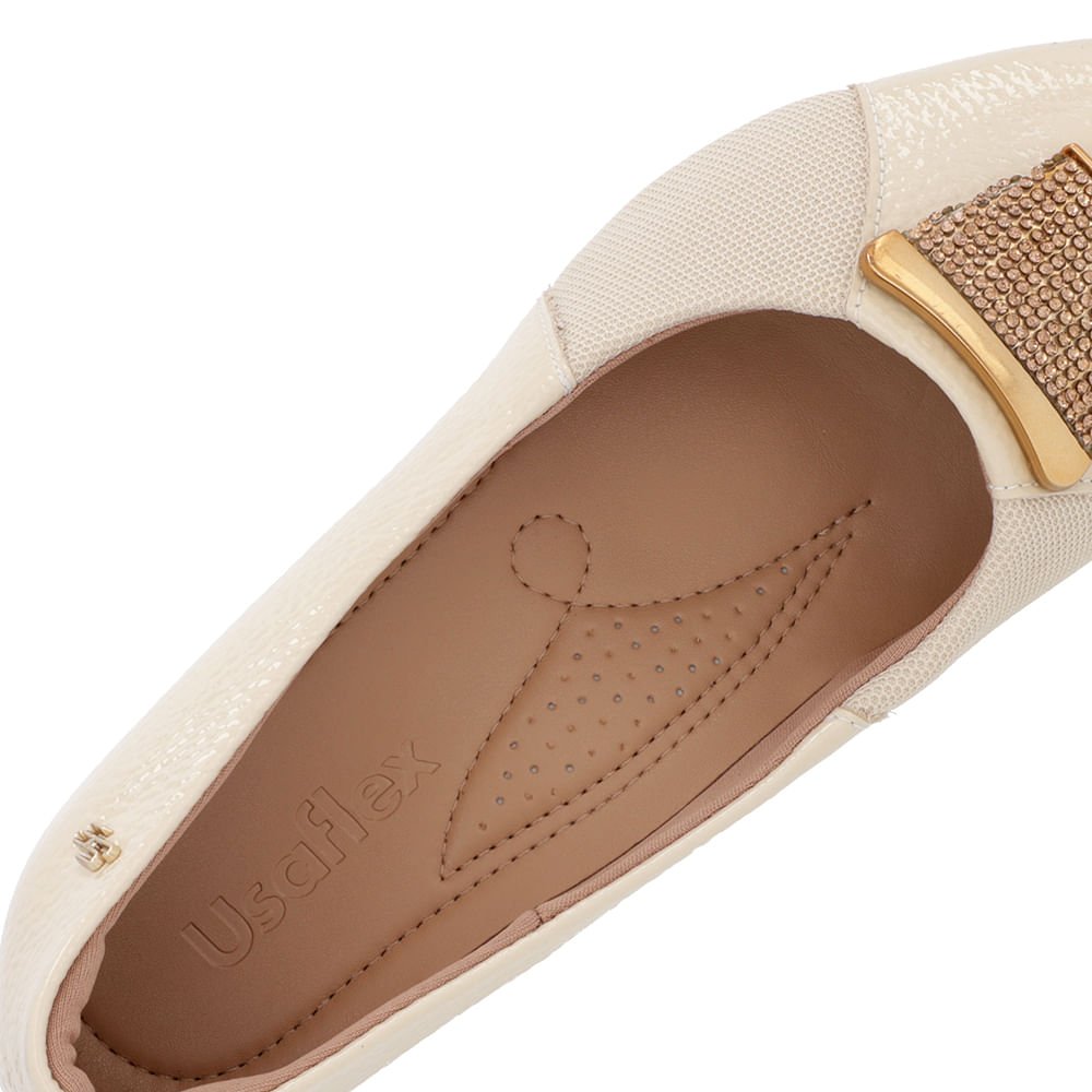 Sapatilha Bege Couro Verniz Enfeite Brilho Bege 4