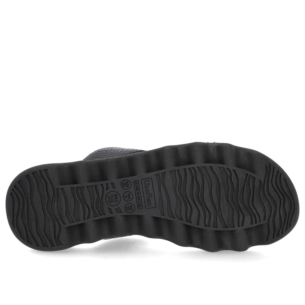 Tamanco Preto Rasteiro Couro Detalhe Brilho Preto 5