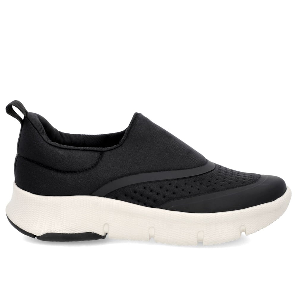 Tênis Slip On Preto Elastano Detalhes