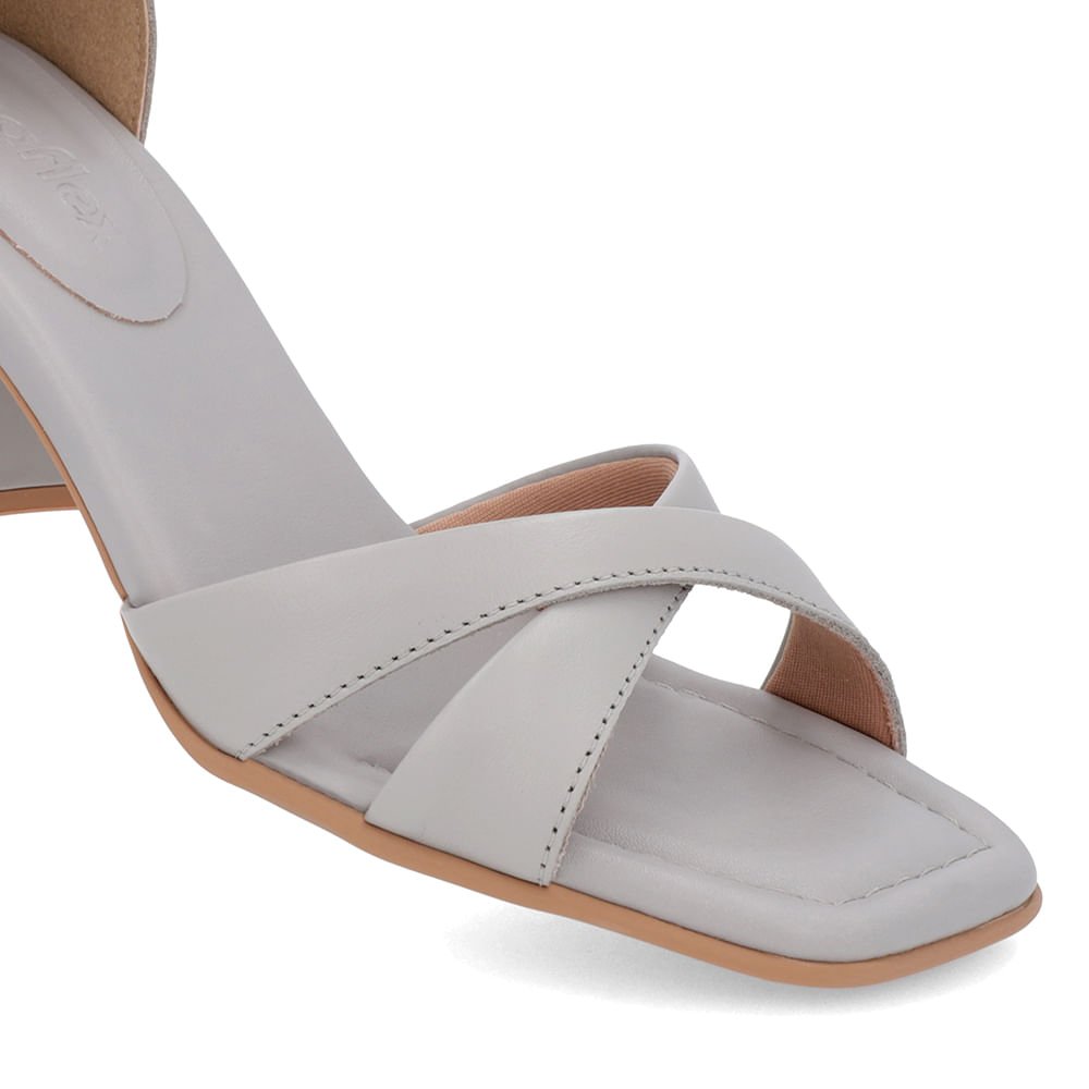 Sandália Salto Bloco Couro Cinza Tira Tornozelo Cinza 5