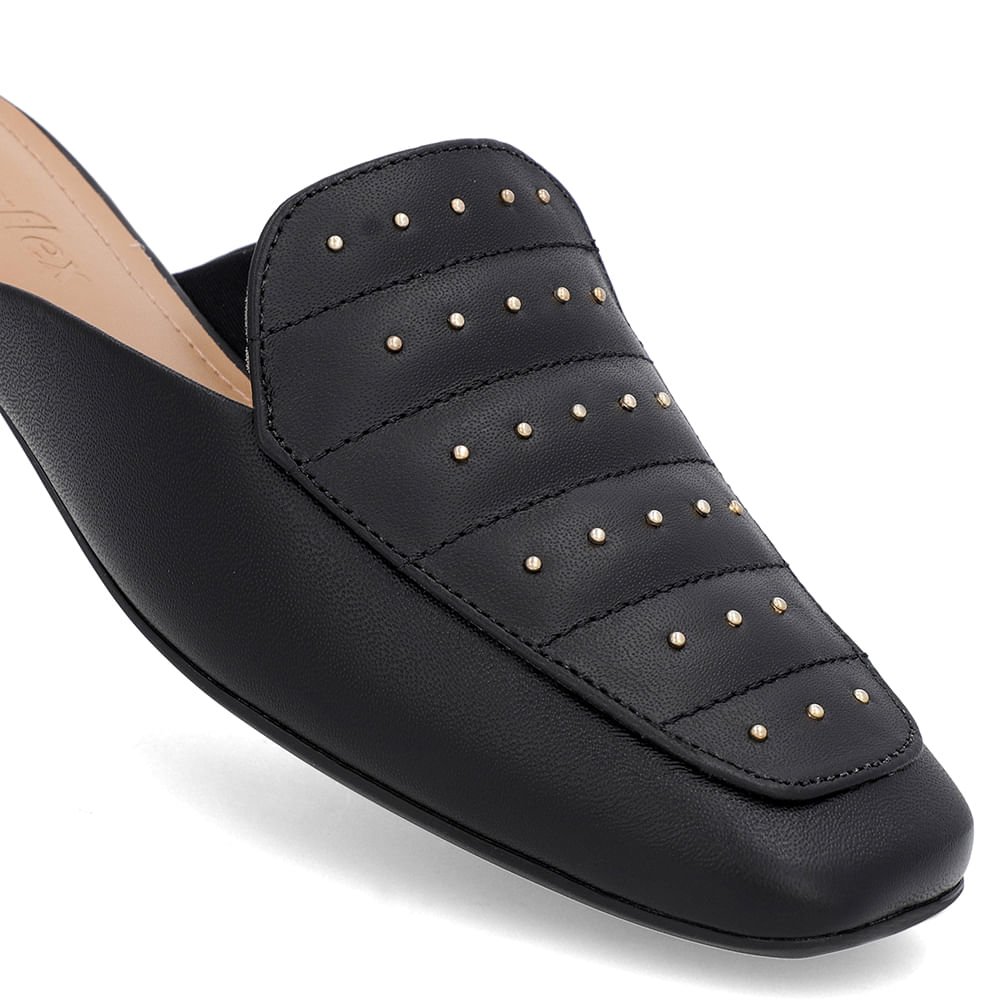 Mule Preto Couro Salto Baixo Costura Enfeite Preto 4