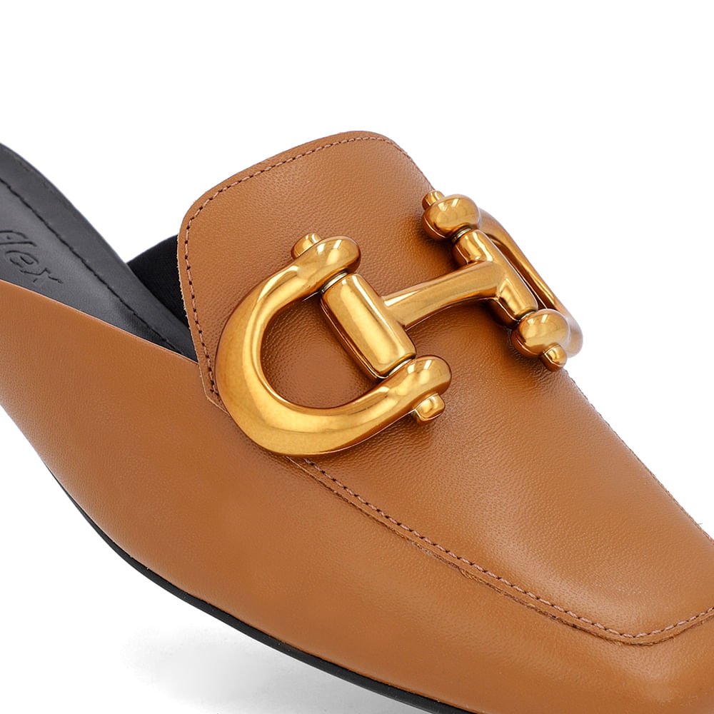 Mule Marrom Bico Quadrado Couro Enfeite Fosco Marrom 4