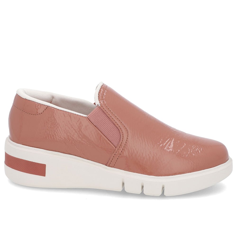 Tênis Rosa Couro Verniz Detalhe Sola