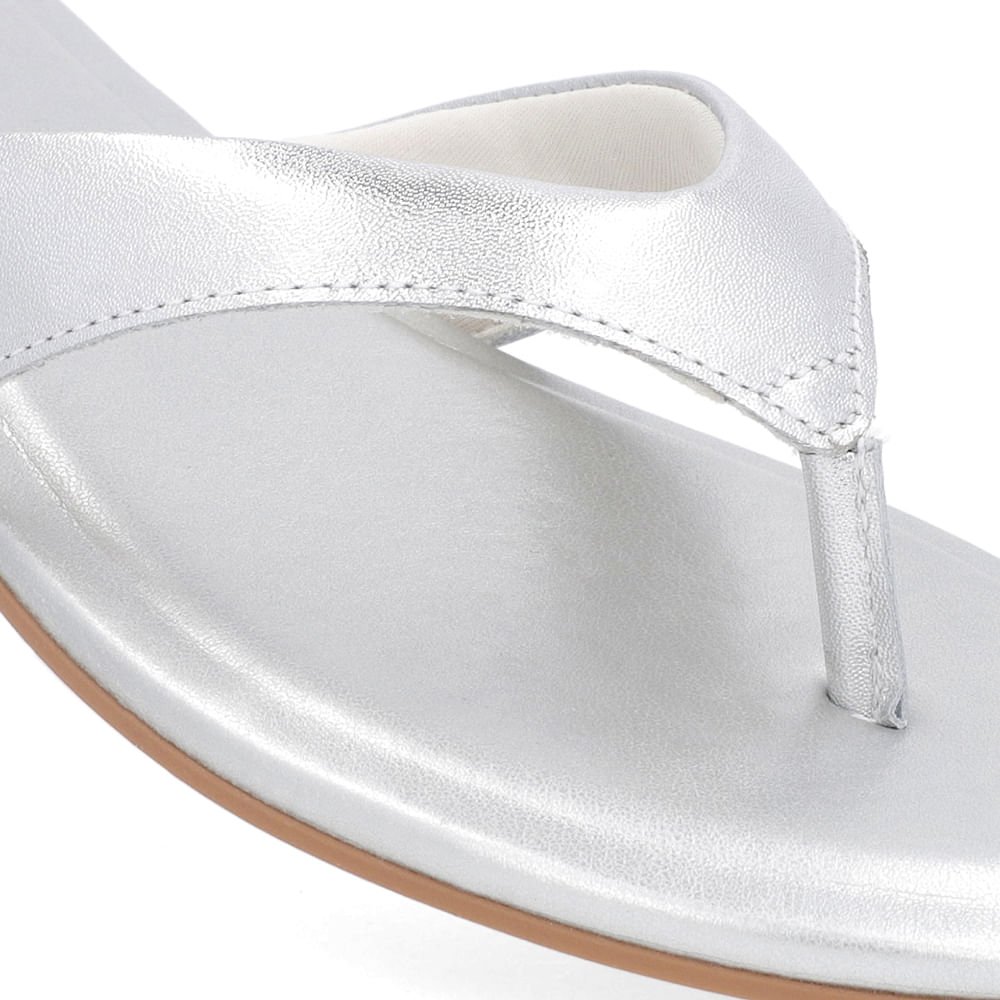Chinelo Rasteiro Couro Prata Liso Prata 4