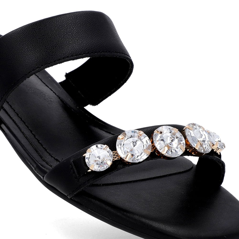 Rasteira Bico Quadrado Couro Preta Enfeite Preto 4