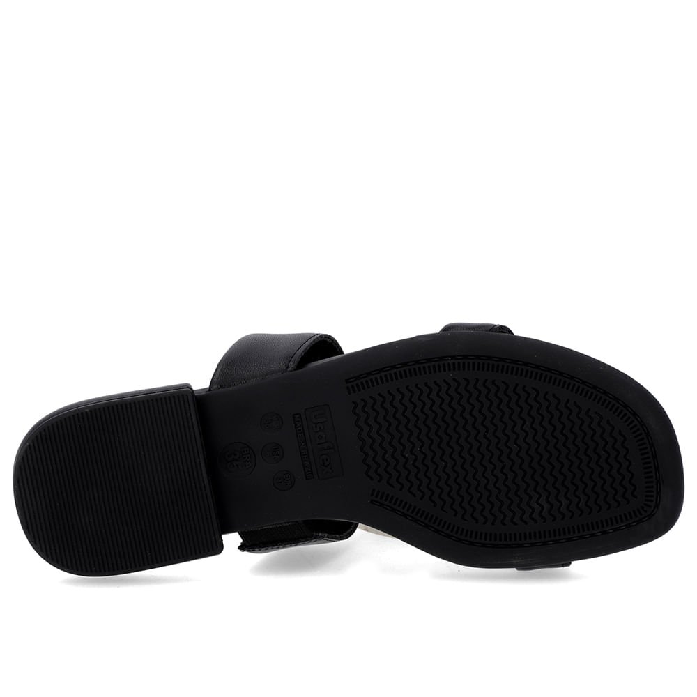 Rasteira Bico Quadrado Couro Preta Enfeite Preto 5