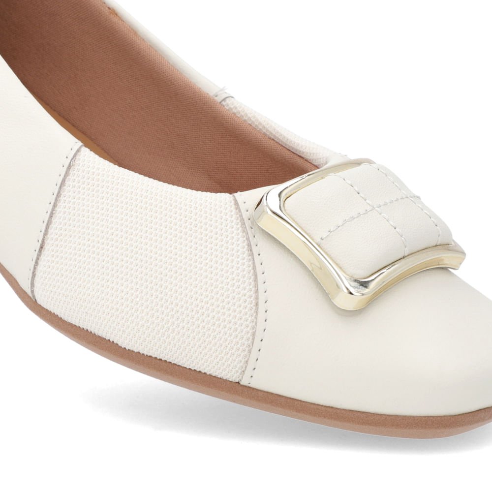 Scarpin Bico Quadrado Couro Branco Detalhe Tecido Branco 4