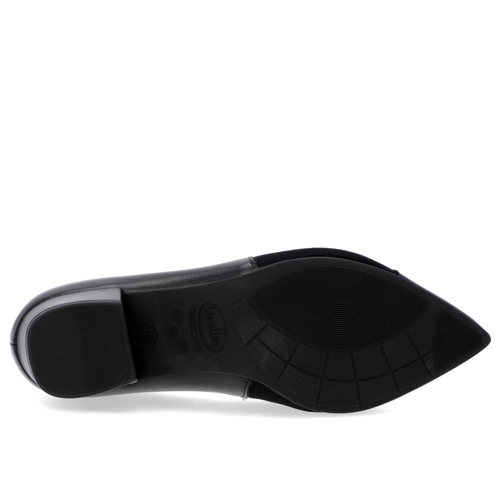 Scarpin Bico Fino Couro Preto Detalhe Tecido Preto 5