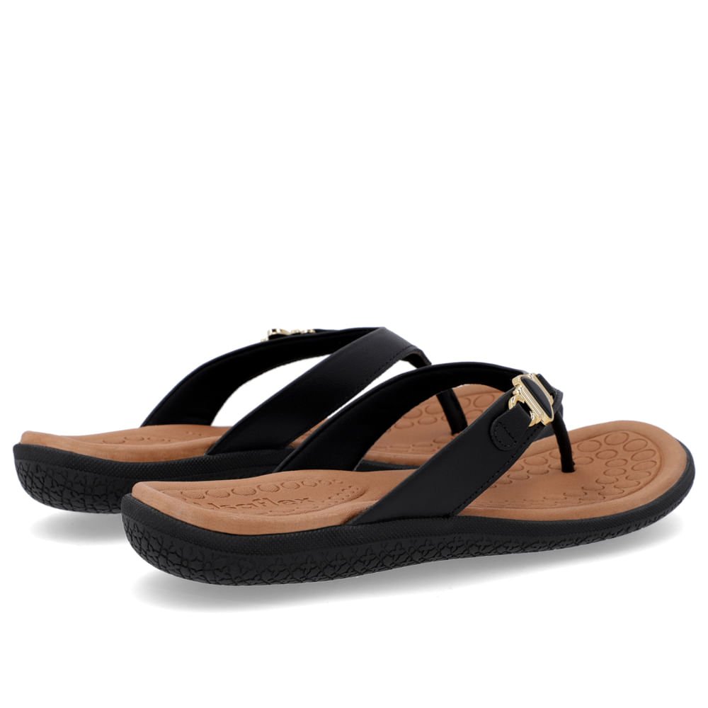 Chinelo Salto Baixo Couro Preto Enfeite Preto 3