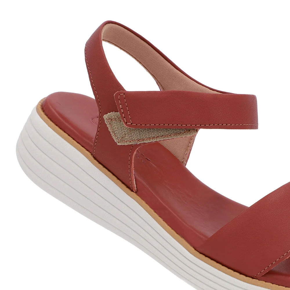 Sandália Casual Couro Marrom Sola Branca Marrom 4