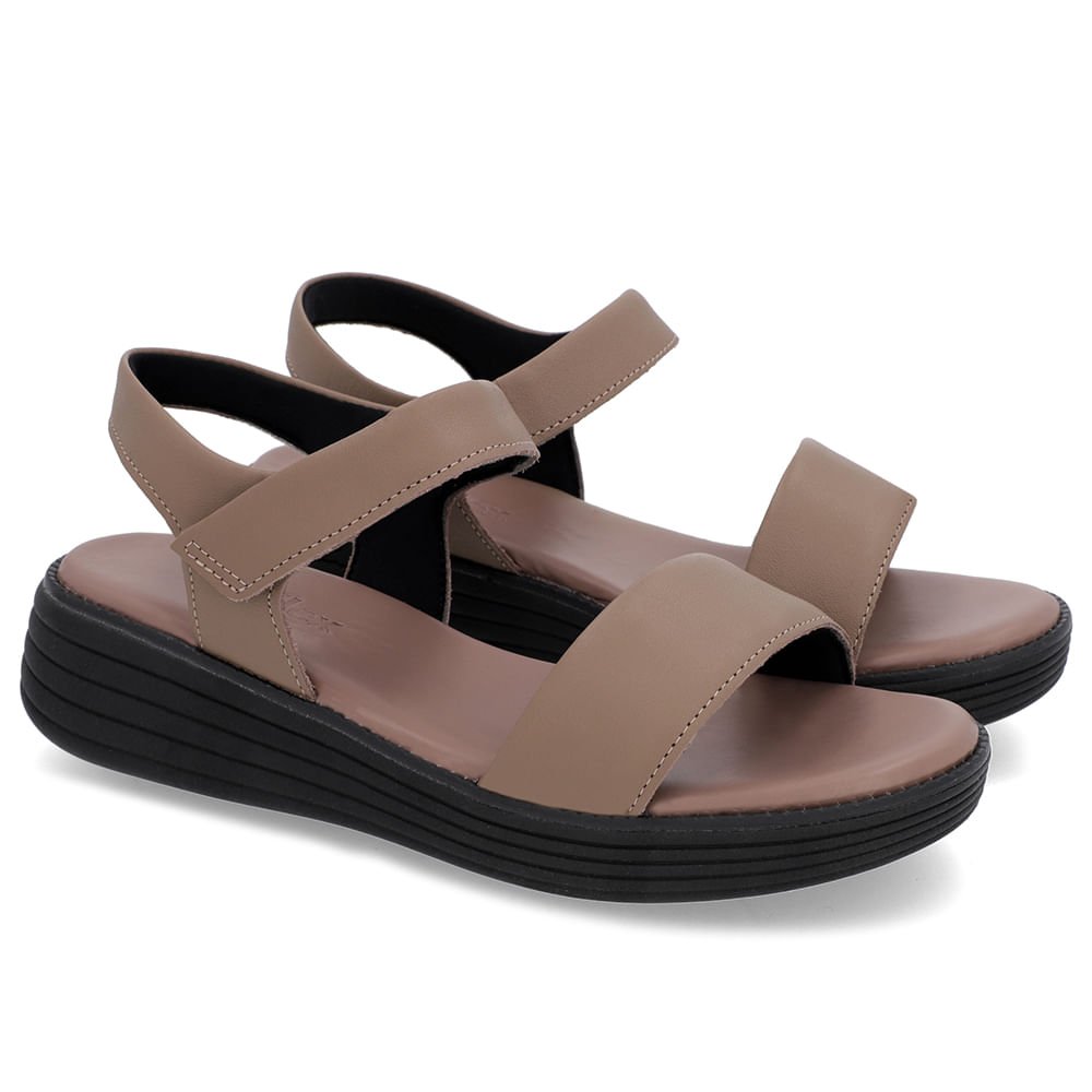 Sandália Casual Couro Marrom Sola Preta Marrom 2