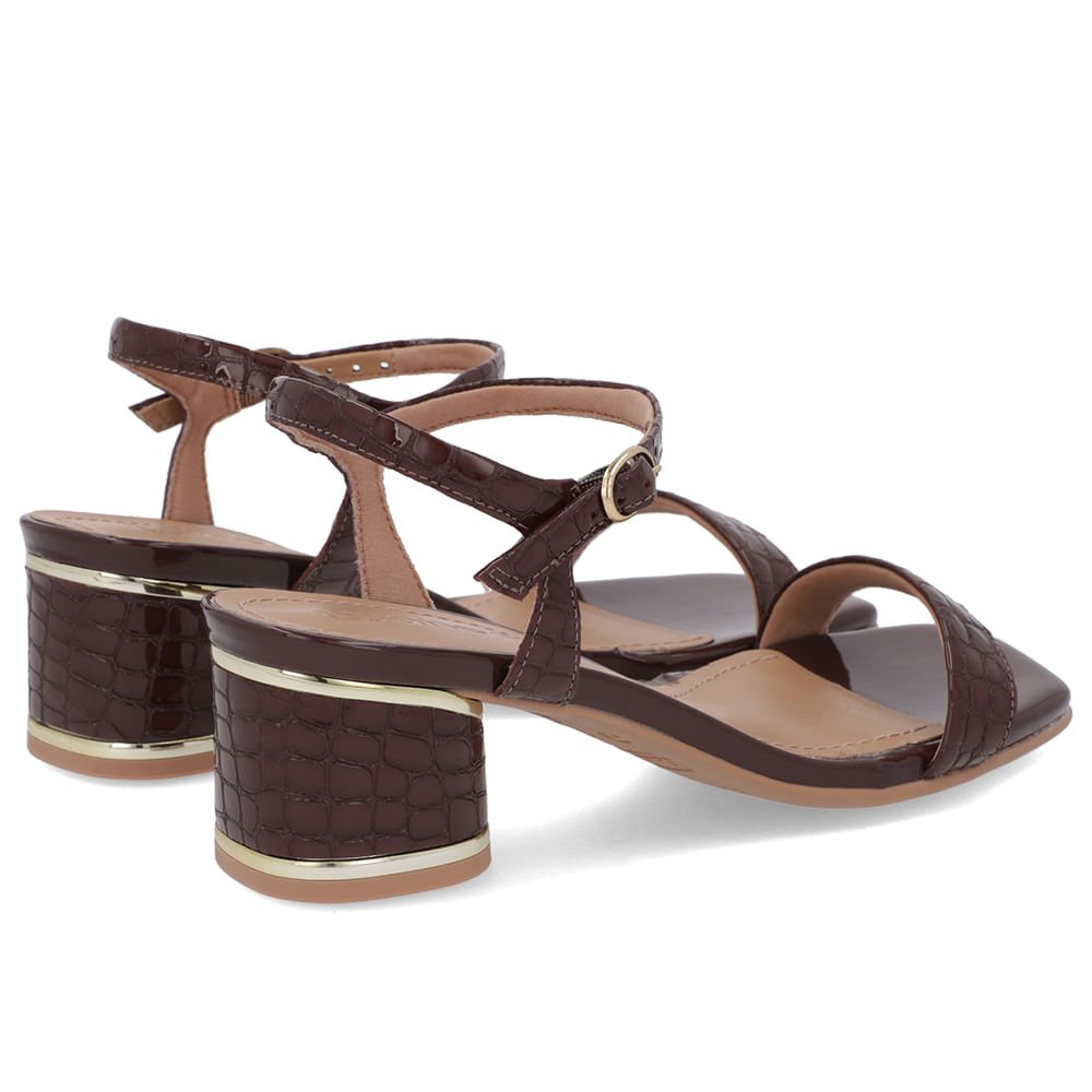 Sandália Salto Bloco Verniz Marrom Detalhe Salto Marrom 3