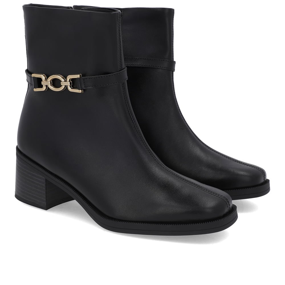 Bota Bico Quadrado Preta Couro Fivela Preto 2